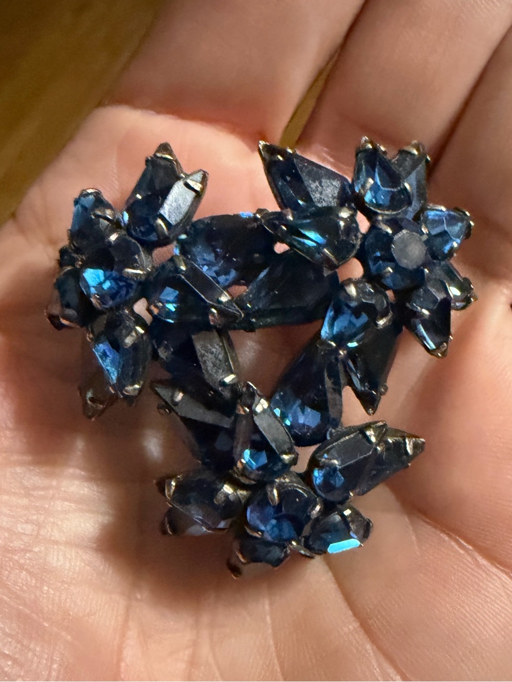 VINTAGE (50'S) ADELE SIMPSON MASK BLUE RHINESTONE BROOCH